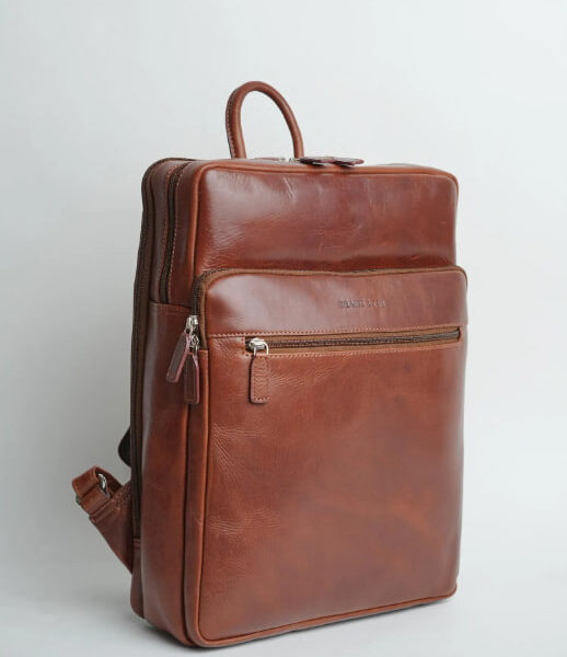 Large G&T genuine leather backpack for a 17-inch laptop, with a padded compartment